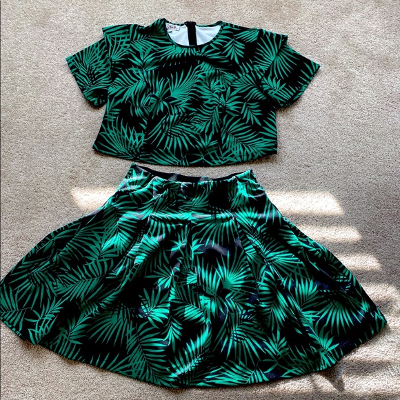 Rue 107 Dresses & Skirts - Two piece set